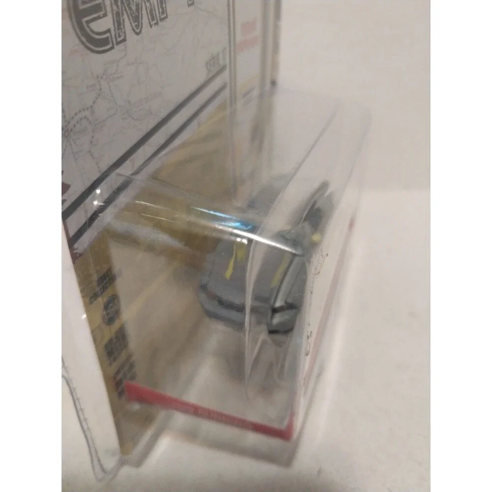 Greenlight Running on Empty Series - 2011 Ford Mustang (Accel)